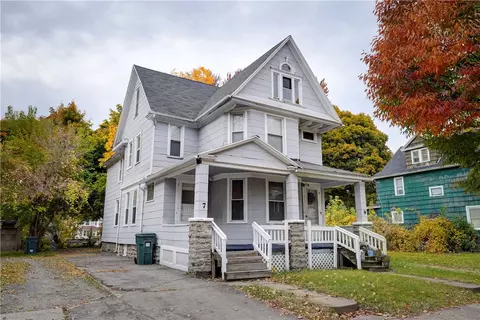 7 Beechwood St, Rochester, NY 14609