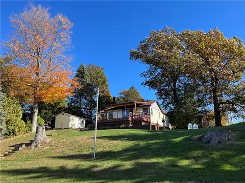 8506 E Port Bay Rd, Wolcott, NY 14590