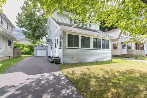 65 Falmouth St, Greece, NY 14615