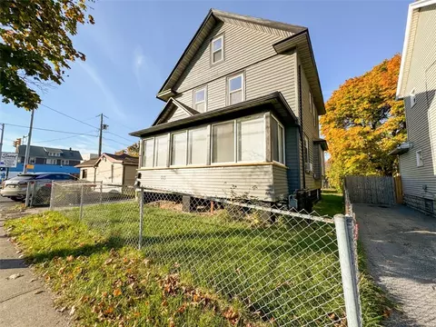 668 Emerson St, Rochester, NY 14613