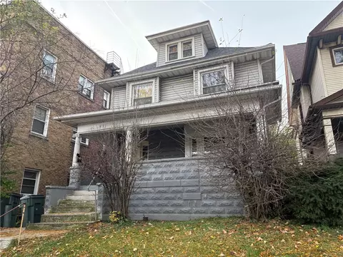 871 Lake Ave, Rochester, NY 14613