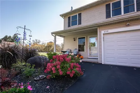 422 Howell Rd, Perinton, NY 14450