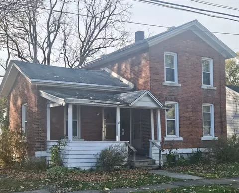 47 Holley St, Auburn, NY 13021