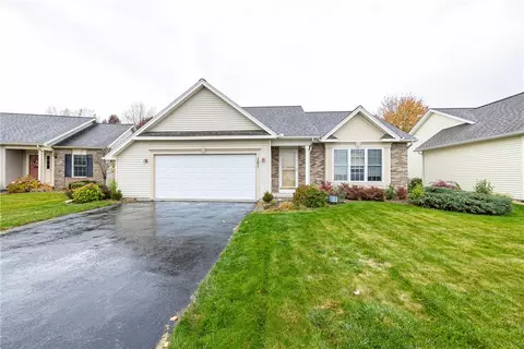 101 Pollet Pl, Greece, NY 14626