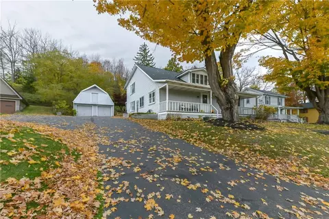 92 E Church St, Perinton, NY 14450