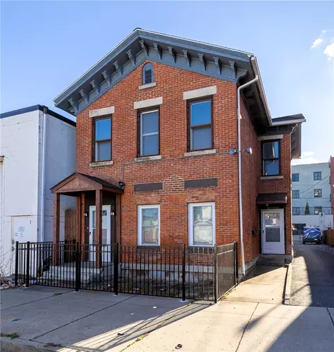 23 Richmond St, Rochester, NY 14607