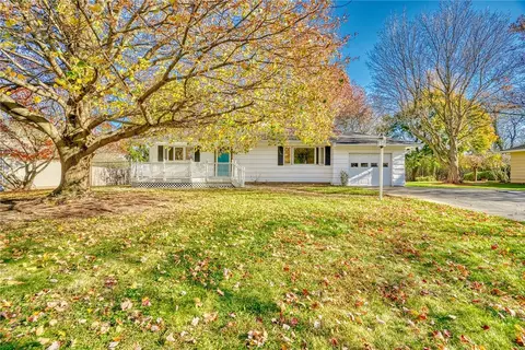 48 Finucane Rd, Rochester, NY 14623