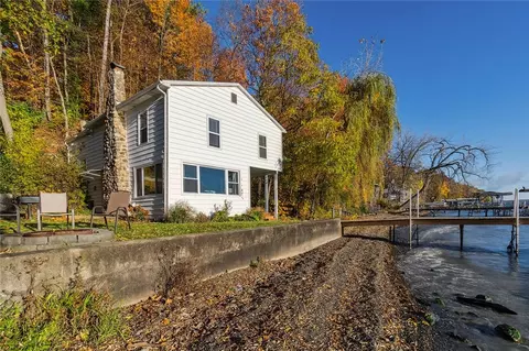 135 E Leach Rd, Torrey, NY 14527 photo 5