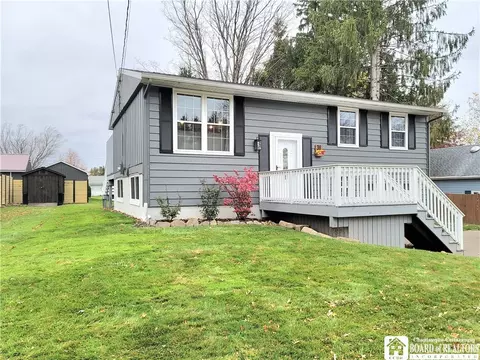 38 Delevan Ave, Jamestown, NY 14701