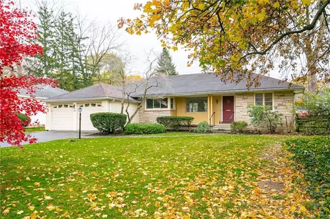 95 Penarrow Rd, Rochester, NY 14618