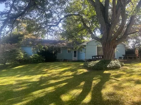 72 Campmeeting St, Sidney, NY 13838