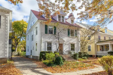 70 Dartmouth St, Rochester, NY 14607