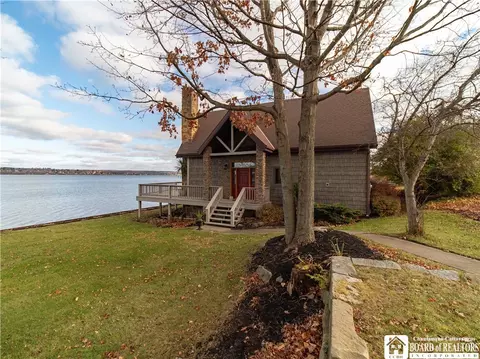 222 W Lake Rd, Mayville, NY 14757