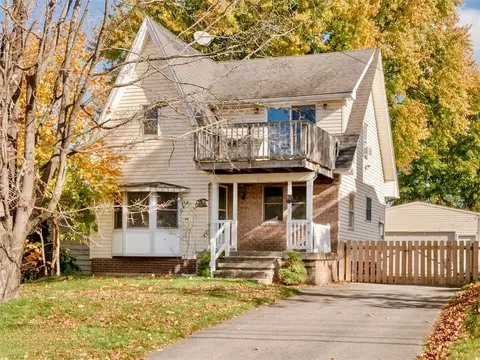 74 Pardee Rd, Irondequoit, NY 14609