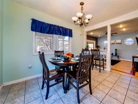 74 Pardee Rd, Irondequoit, NY 14609 photo 9