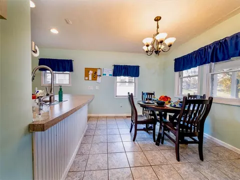 74 Pardee Rd, Irondequoit, NY 14609 photo 10