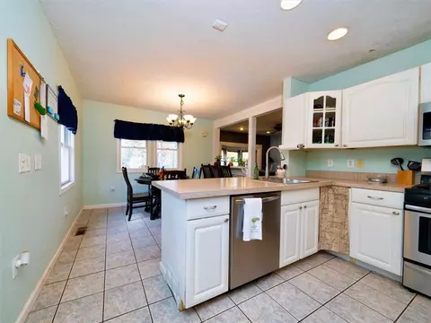 74 Pardee Rd, Irondequoit, NY 14609 photo 8