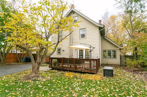 74 Briarcliffe Rd, Irondequoit, NY 14617 photo 5