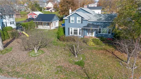 93 W Genesee St, Galen, NY 14433