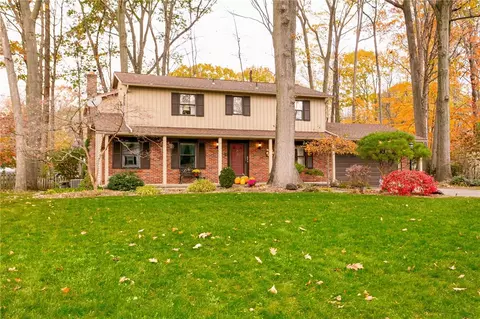 20 Fairfield Dr, Perinton, NY 14450