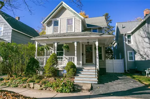 716 Linden St, Rochester, NY 14620