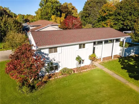 10 El Centro Dr, Irondequoit, NY 14609 photo 35