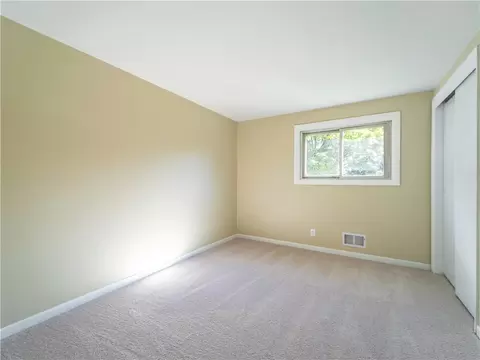 10 El Centro Dr, Irondequoit, NY 14609 photo 22