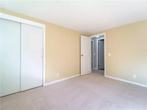 10 El Centro Dr, Irondequoit, NY 14609 photo 23