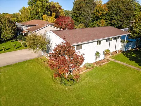 10 El Centro Dr, Irondequoit, NY 14609 photo 36