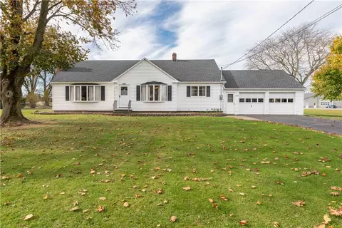 2343 Lake Rd, Hamlin, NY 14464