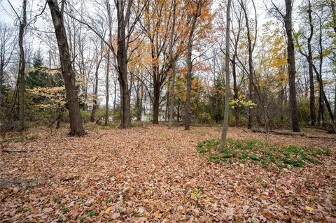450 Sherborne Rd, Webster, NY 14580 photo 4