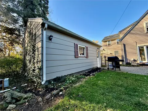 42 Mayfair Dr, Irondequoit, NY 14617 photo 36