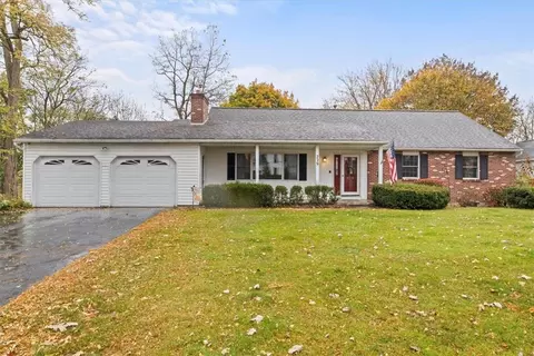 229 Hansen St, Palmyra, NY 14522