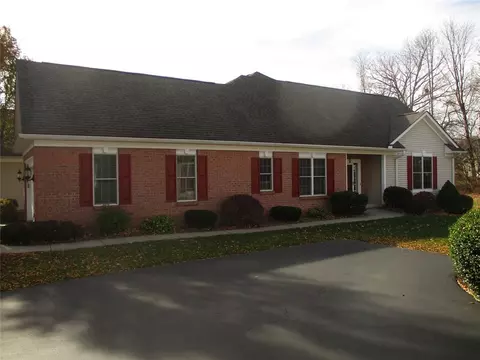 70 Ashbrook Cir, Webster, NY 14580