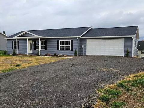 102 Eagle Ln, Milo, NY 14527