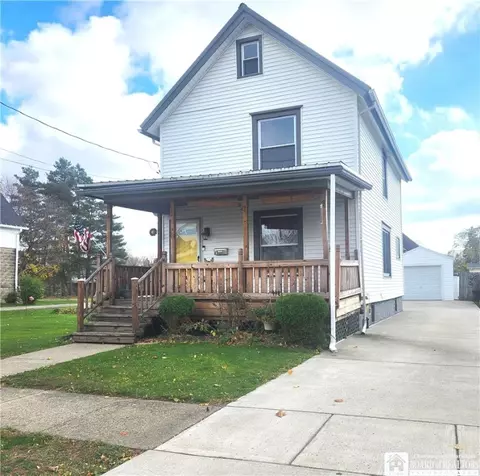 23 Lafayette St, Hanover, NY 14136