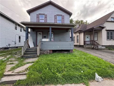 81 Clifford Ave, Rochester, NY 14621