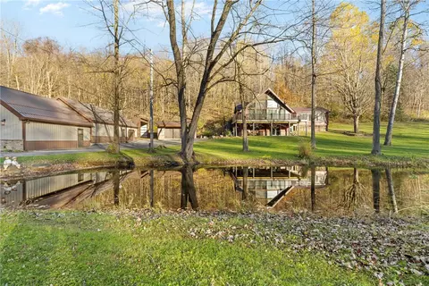 4592 Maple Street Rd, Lyons, NY 14489
