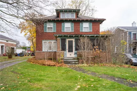 40 Murray St, Mount Morris, NY 14510