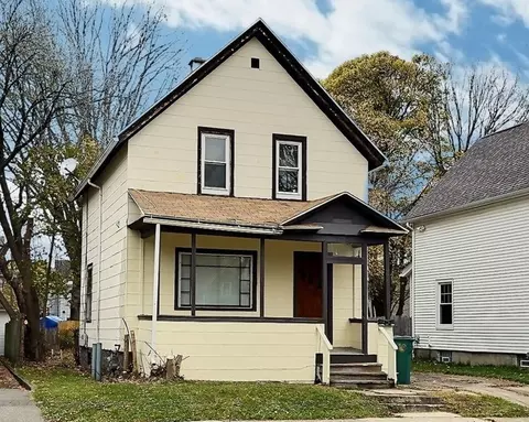 140 Hazelwood Ter, Rochester, NY 14609