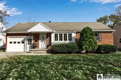 409 Lakewood Pkwy, Amherst, NY 14226