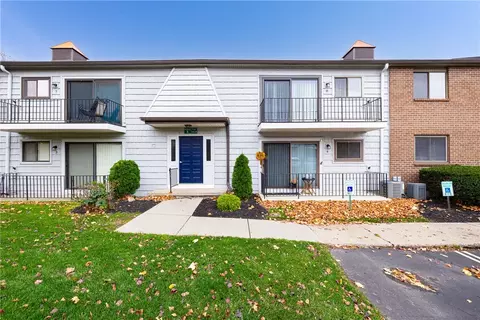 8 High Gate Trl # -8, Perinton, NY 14450