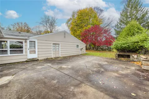 83 Rock Beach Rd, Irondequoit, NY 14617 photo 39