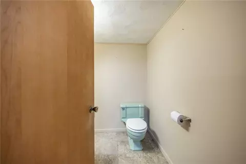 83 Rock Beach Rd, Irondequoit, NY 14617 photo 36