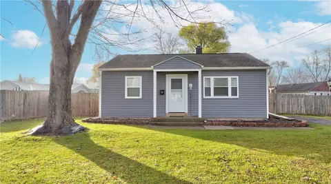 14 Seneca Manor Dr, Seneca Falls, NY 13148