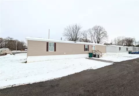 7 Clear Valley Dr, Wheatland, NY 14511