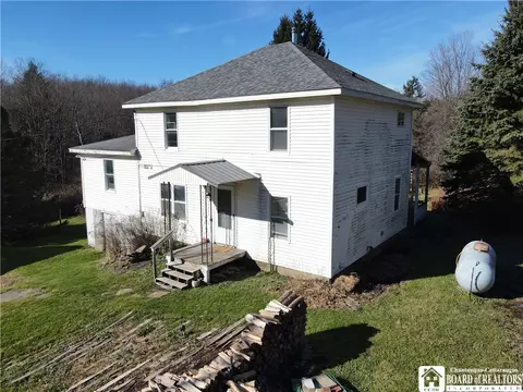 5131 Sherman Mayville Rd, Mayville, NY 14757