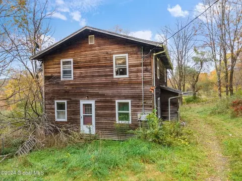 150 Memory Ln, Fulton, NY 12175