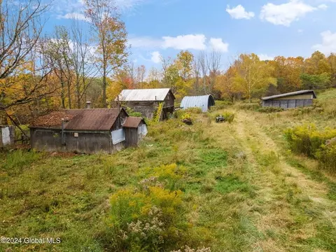 Exterior - 150 Memory Ln, Fulton, NY 12175 photo 7 of 14