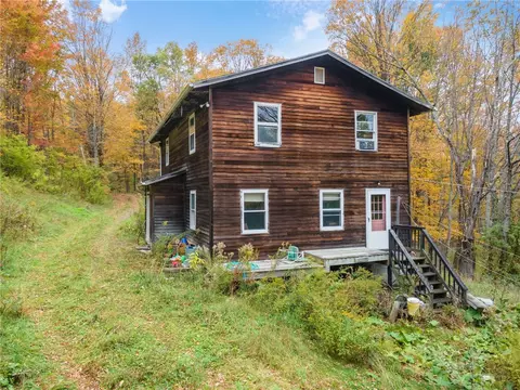 Exterior - 150 Memory Ln, Fulton, NY 12175 photo 1 of 14